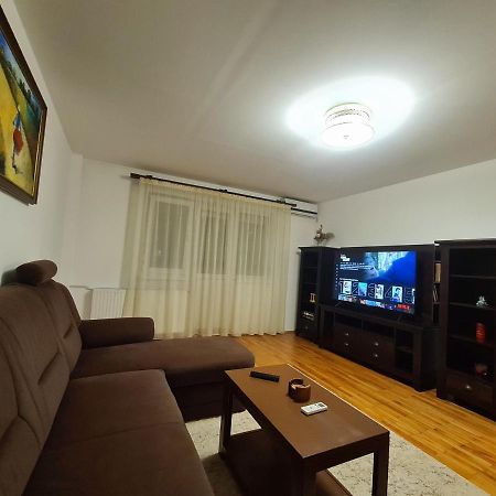 Clasic Apartment Nufarul Oradea Exterior photo