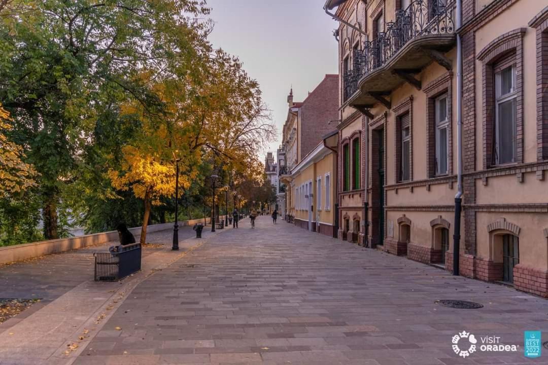 Clasic Apartment Nufarul Oradea Exterior photo